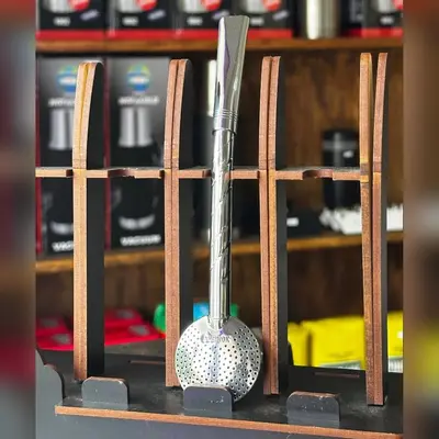 Bombillón Pico Rey Cincelado con Curvatura
