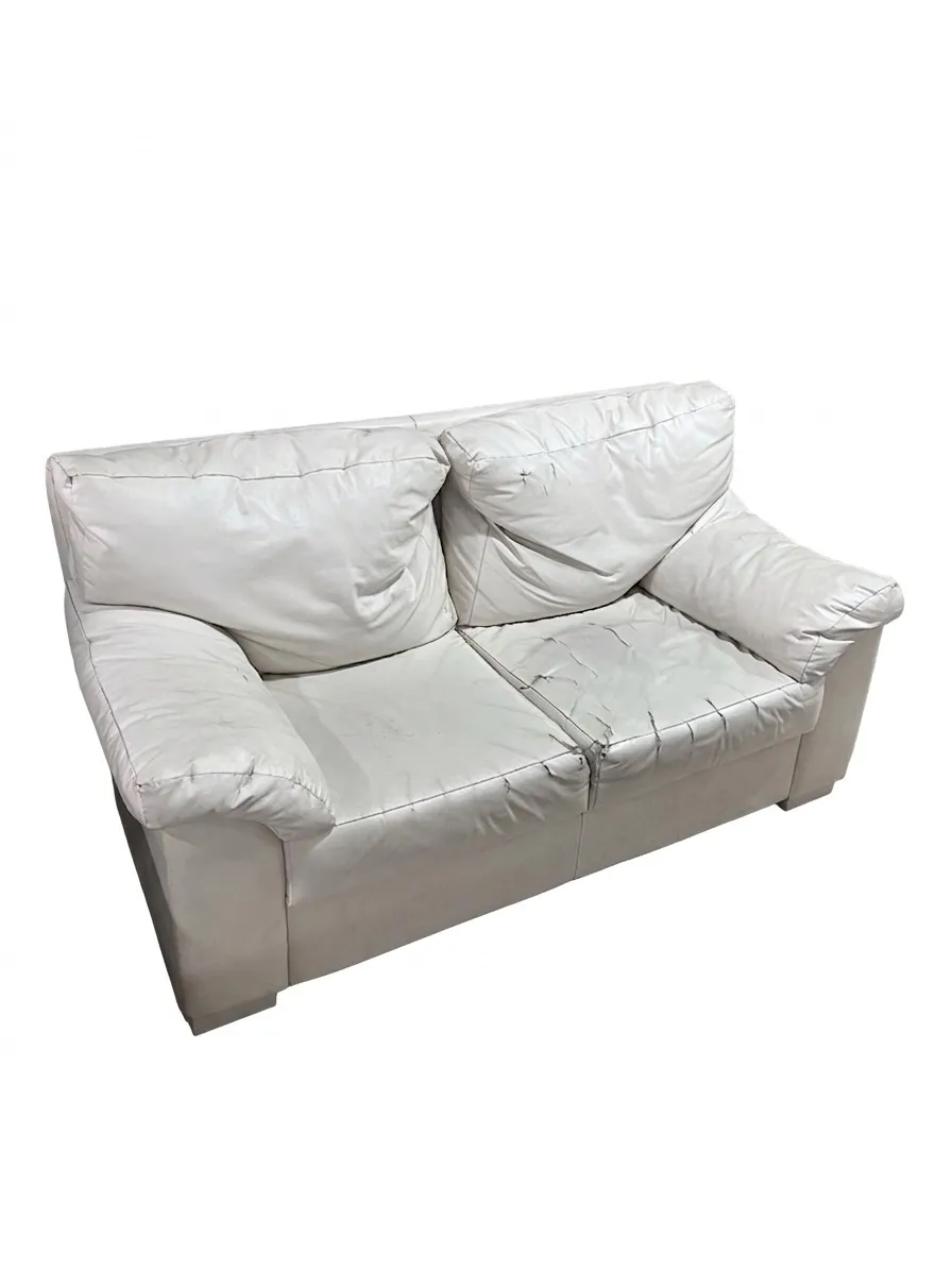 Sillón de cuerina blanco