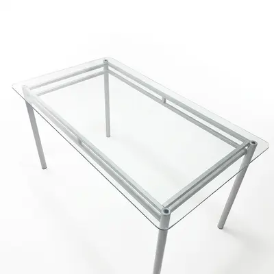 Mesa de vidrio con base de caño 
