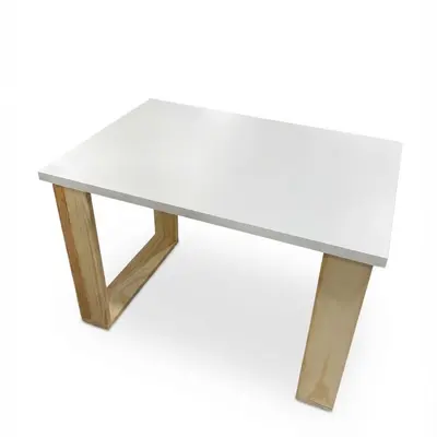 Mesa ratona de melamina