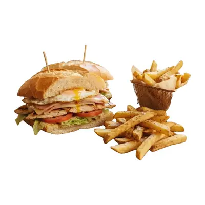 SANDWICH DE PECHUGA COMPLETO CON PAPAS FRITAS