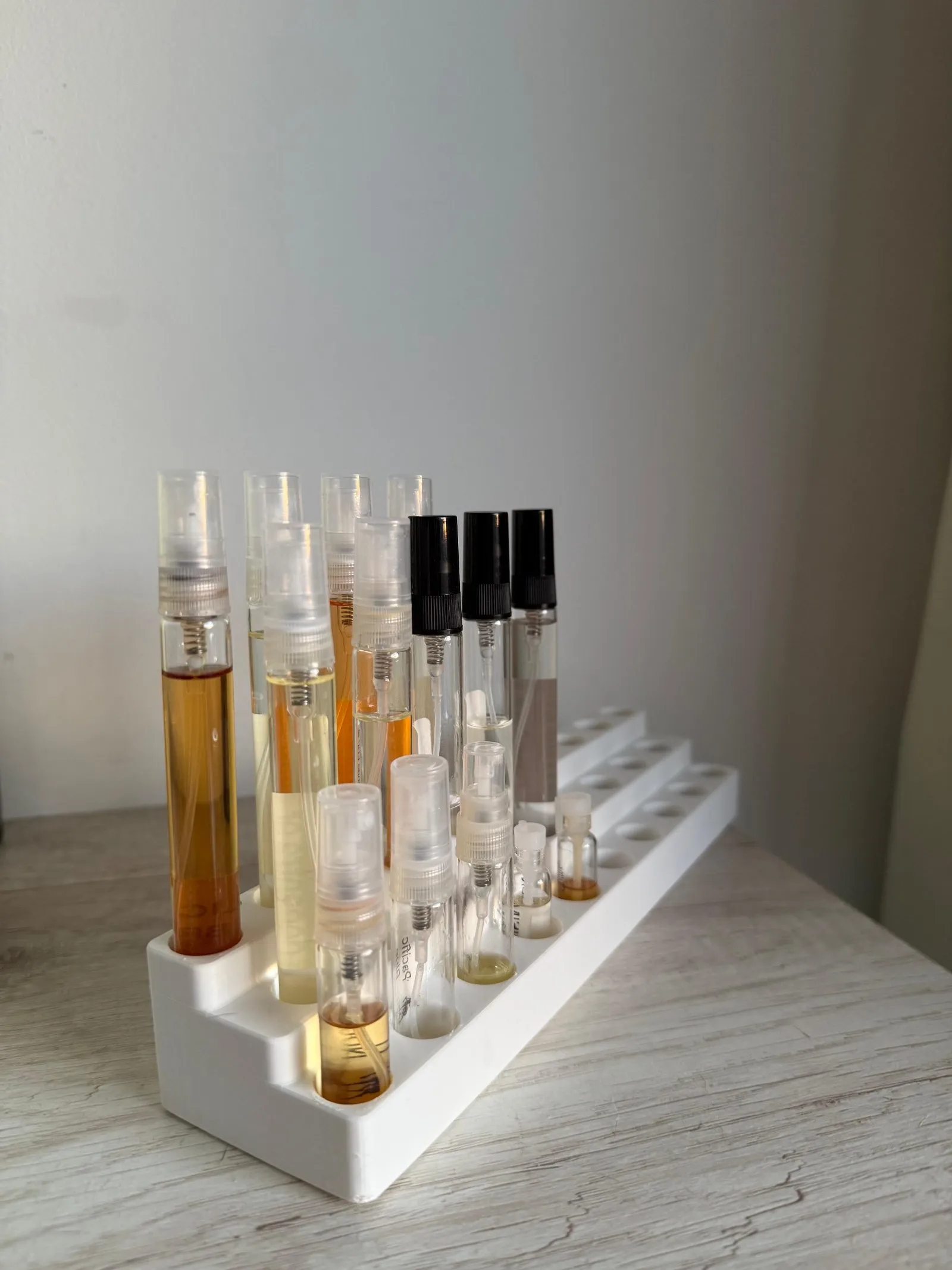 Base para decantadores de perfumes thumbnail 2