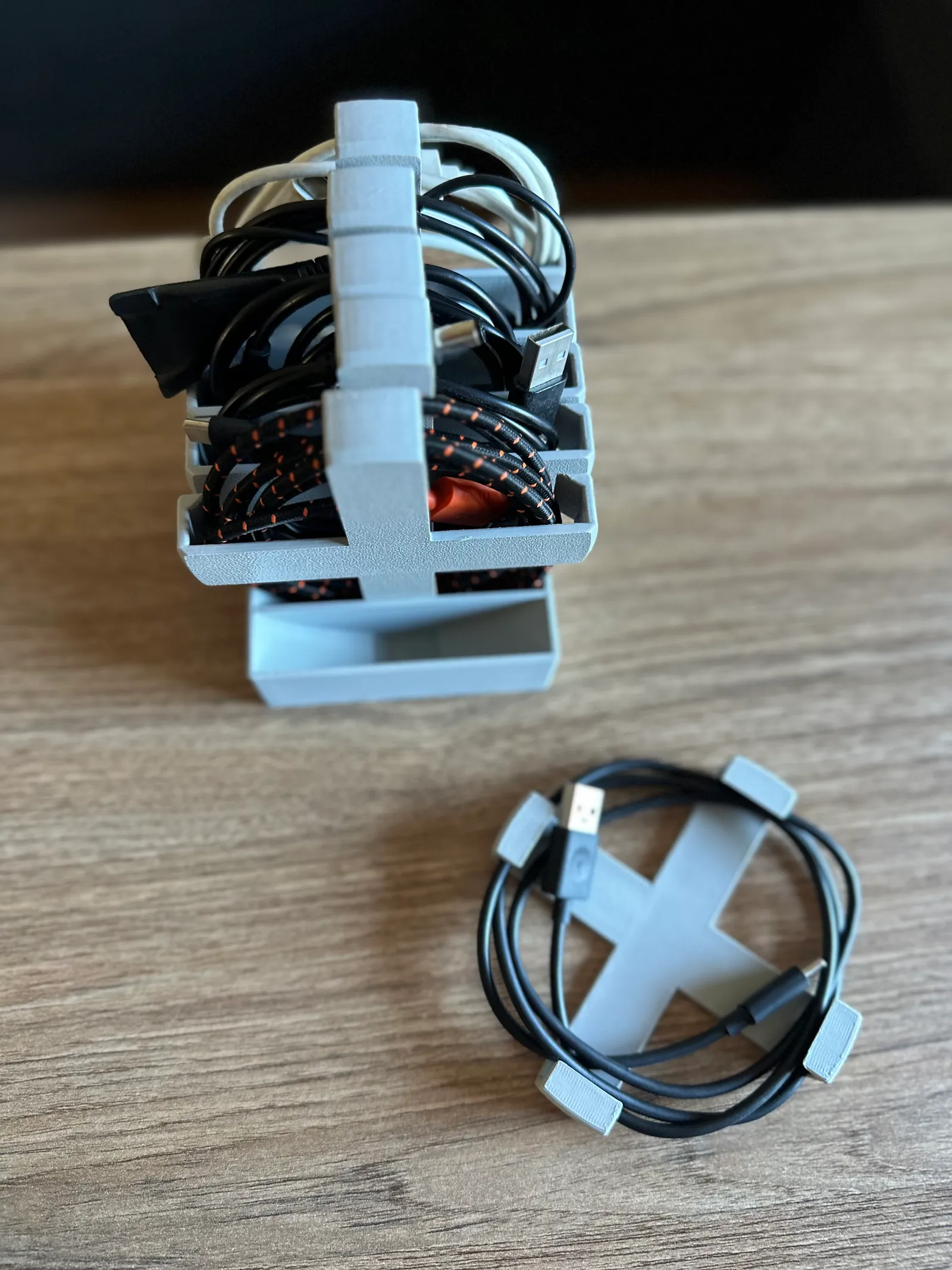 Guardacables modular thumbnail 2
