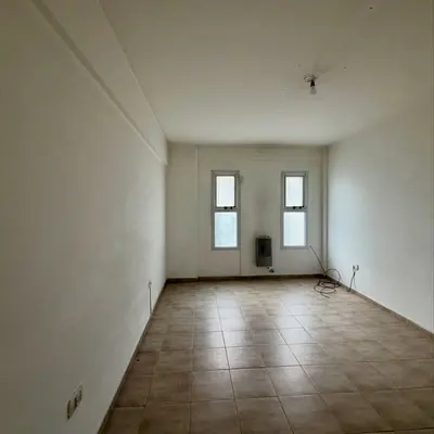Departamento PB con patio en Suipacha 70 thumbnail 3