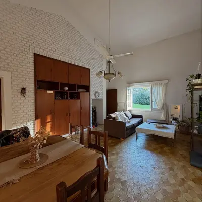 Casa quinta con pileta en Balcarce entre 538 y 540 thumbnail 6