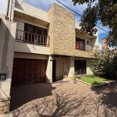 Casa en Alem 351